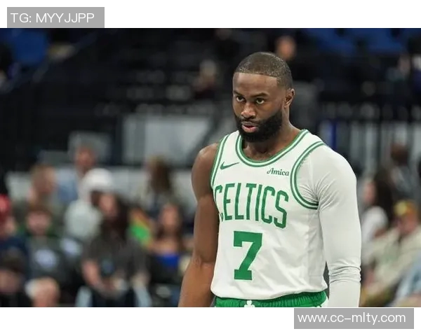 杰伦在关键战役中展现硬实力下半场狂砍30分仅失3球力压当代乔丹 杰伦在关键战役中展现硬实力下半场狂砍30分仅失3球力压当代乔丹