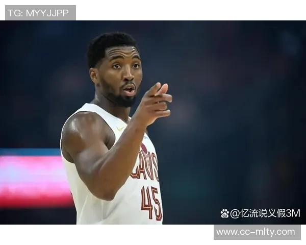 米切尔半场表现亮眼12投7中斩获17分6篮板2助攻且零失误正负值高达19